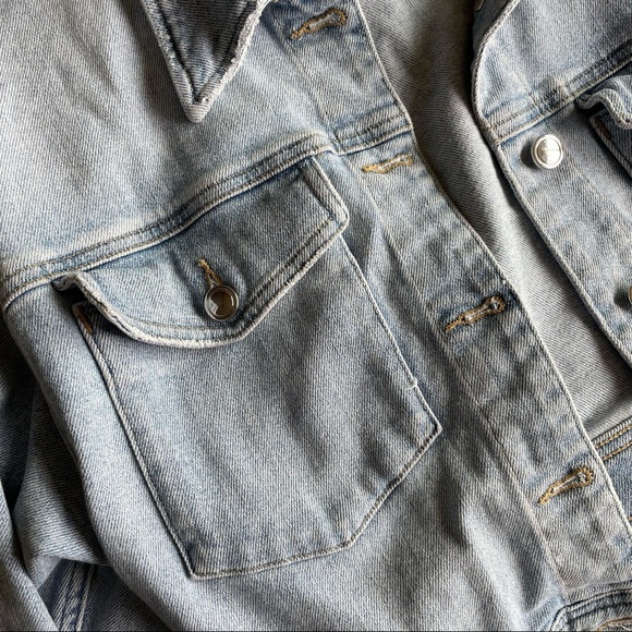 Good American Cropped Denim Jacket - Picture 9 of 11